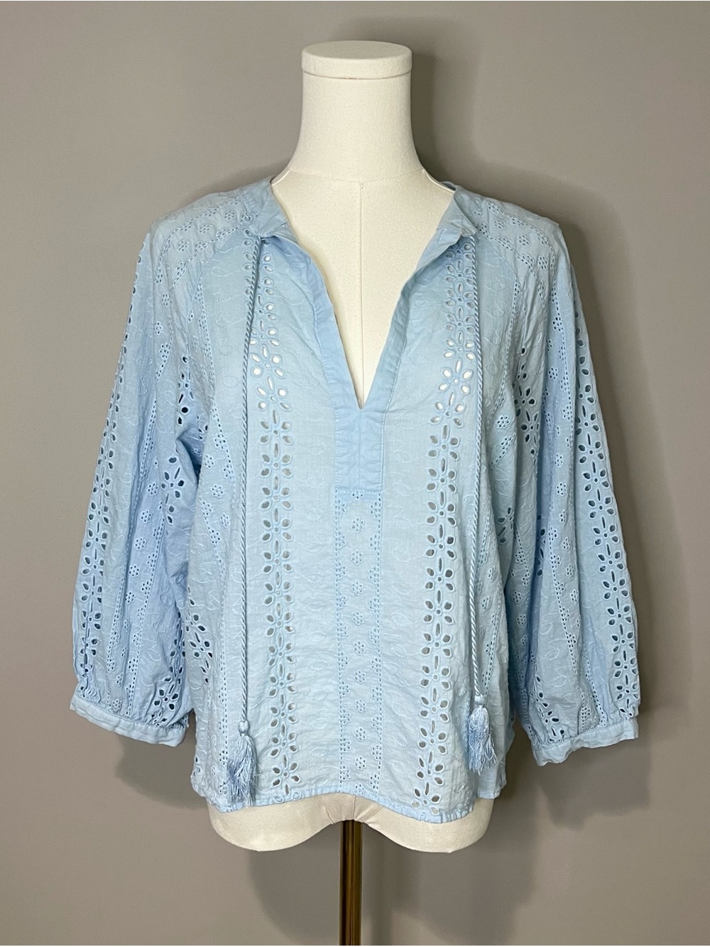 Greige 100% Cotton Eyelet Peasant Blouse Size M